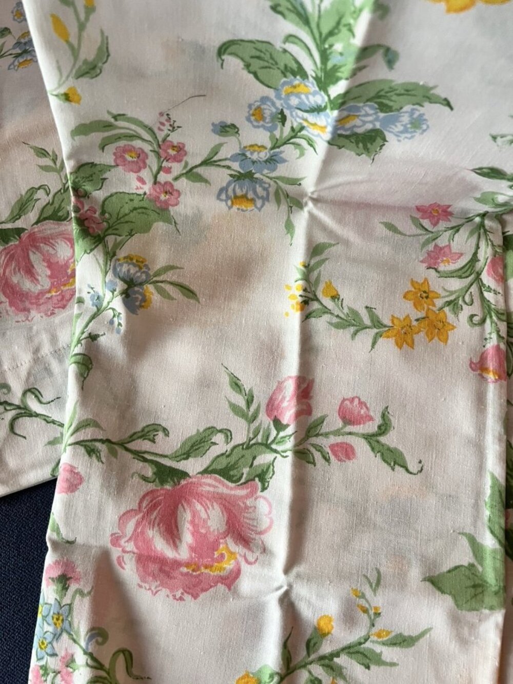 SEARS Roebuck Pair Pillowcases STD PERMA PREST Fine Muslin GARDEN PARTY Floral